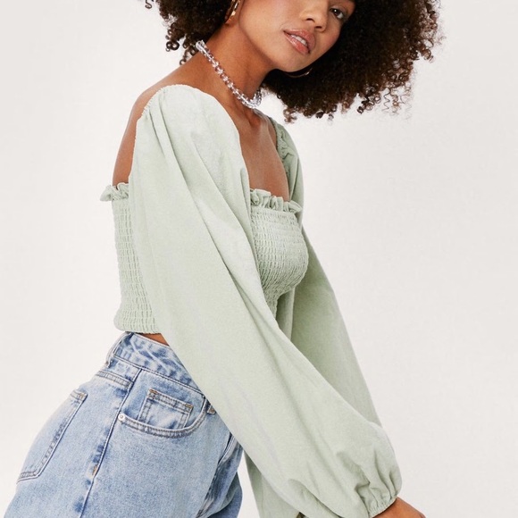 NASTY GAL | Shirred Puff Sleeve Crop Top - Picture 6 of 8